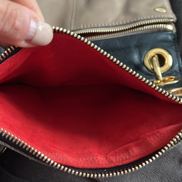 Hammitt Montana reversible cross body bag. - Picture 6 of 7